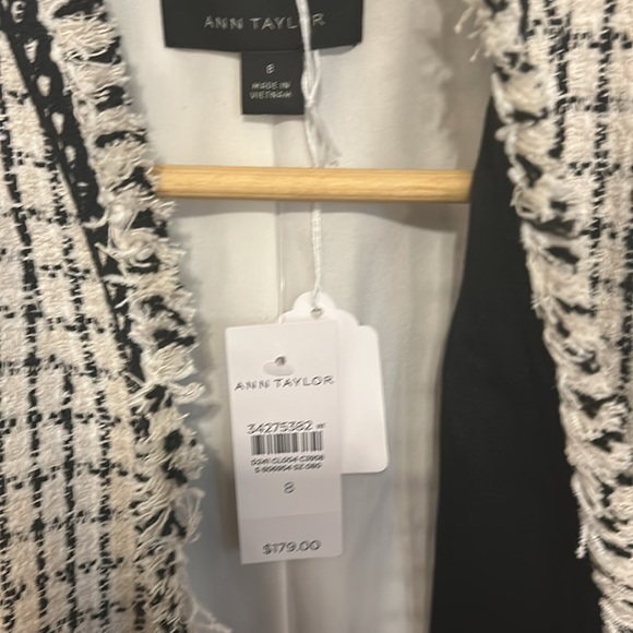 New! Ann Taylor Tweed Jacket - Picture 3 of 4